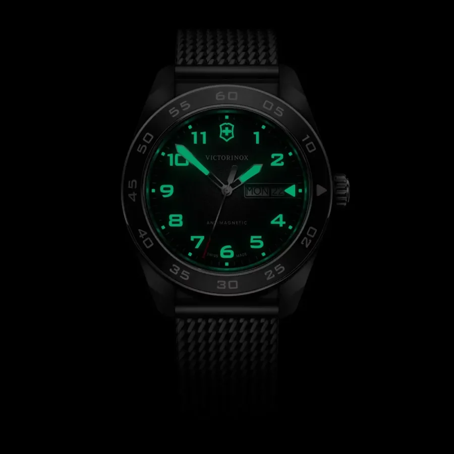 Victorinox Swiss Army Quartz - Image 2
