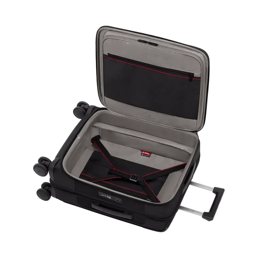 Victorinox Werks Traveler 7.0 Global Carry-On - Image 3