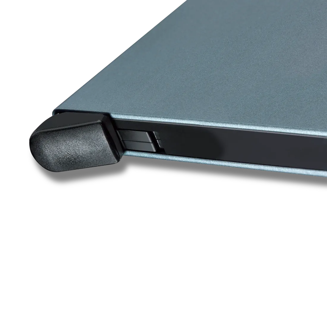 Victorinox Altius Secrid Essential Card Wallet - Image 3